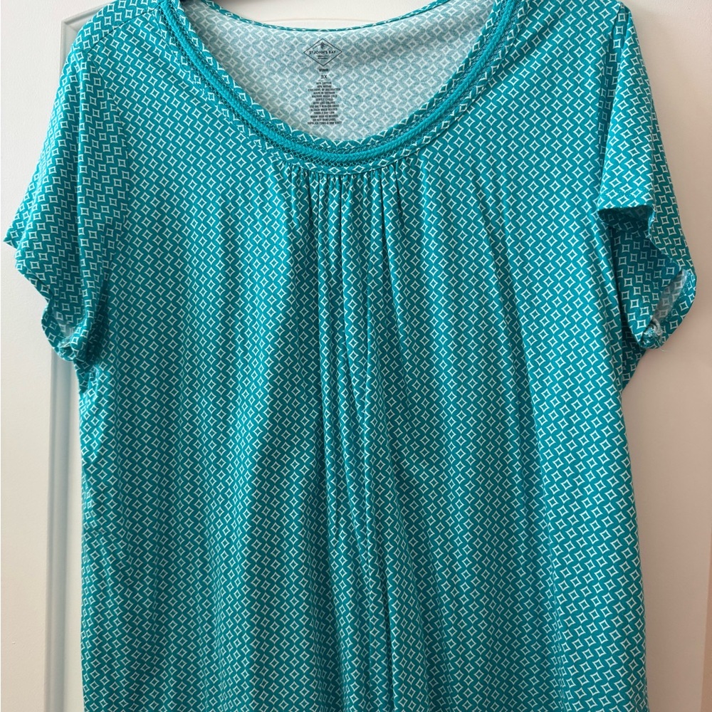St. John's Bay Teal Short Sleeve Geo Print Tee